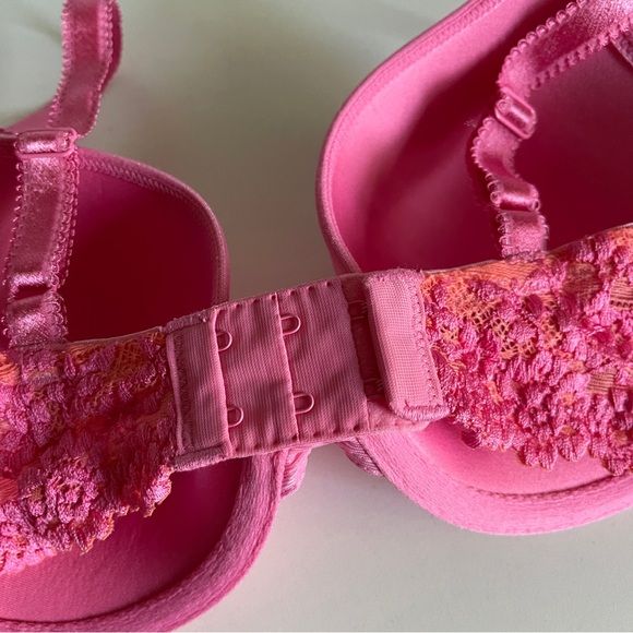 Wacoal Embrace Lace Push Up Bra - Picture 6 of 11